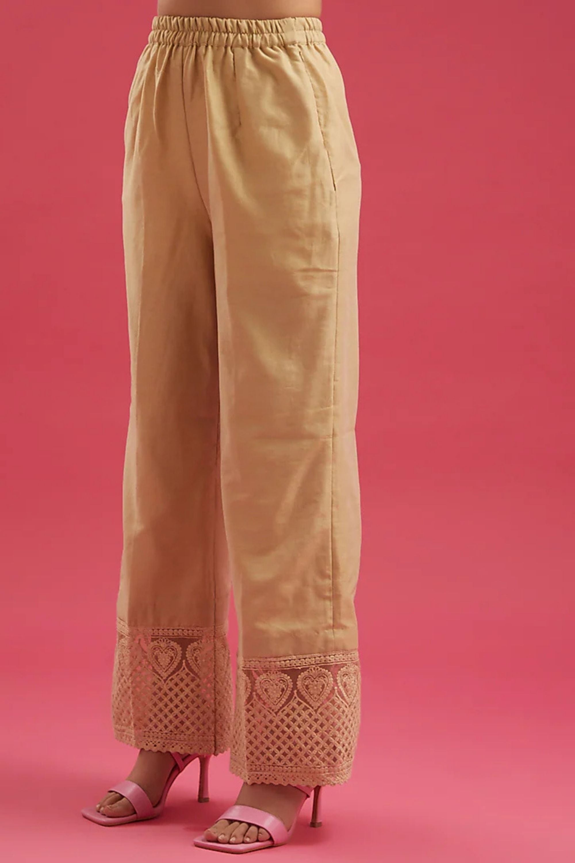 SUVARNA MAHALAYA KURTA SET