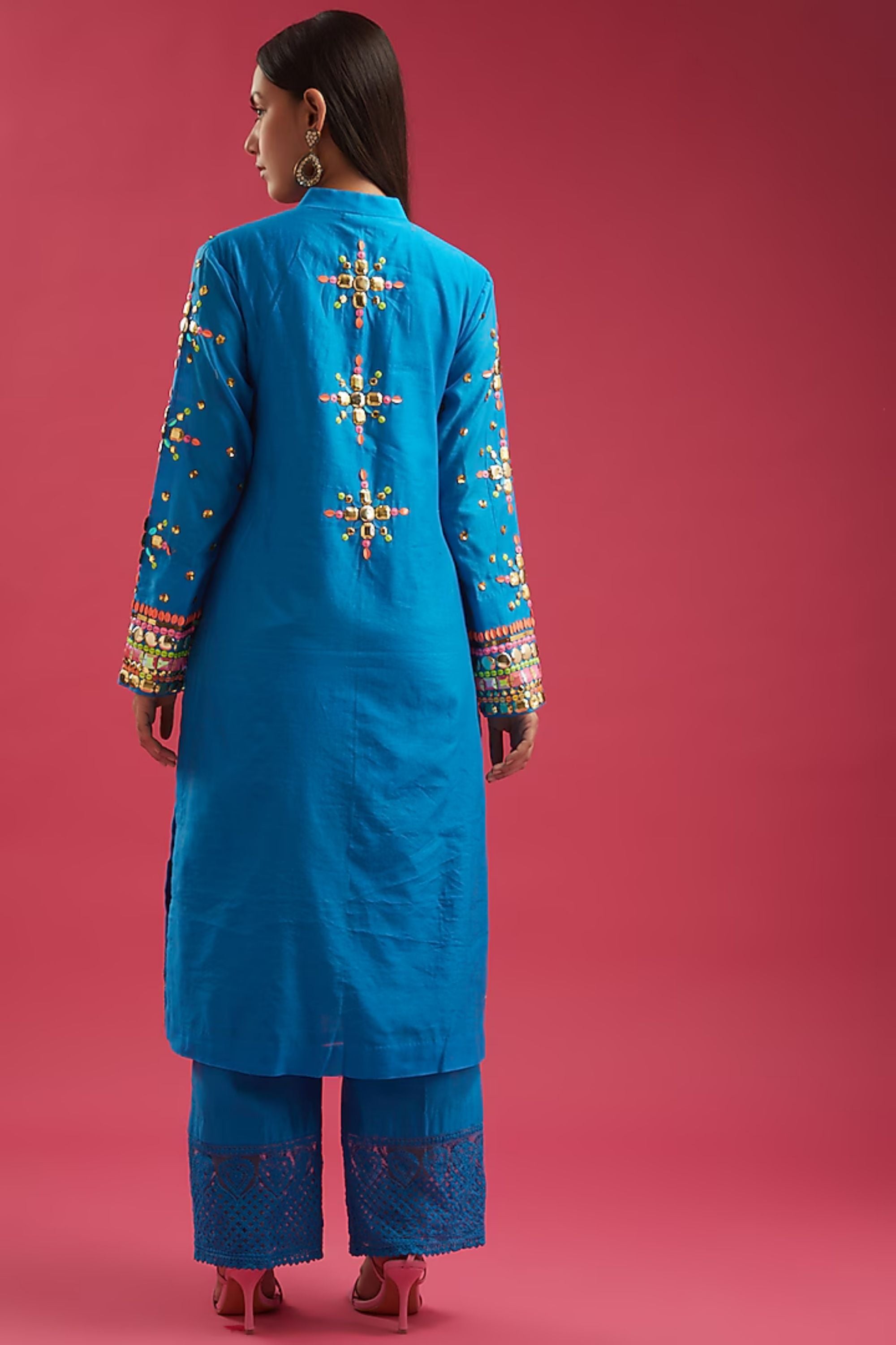 THE NEELA KURTA SET