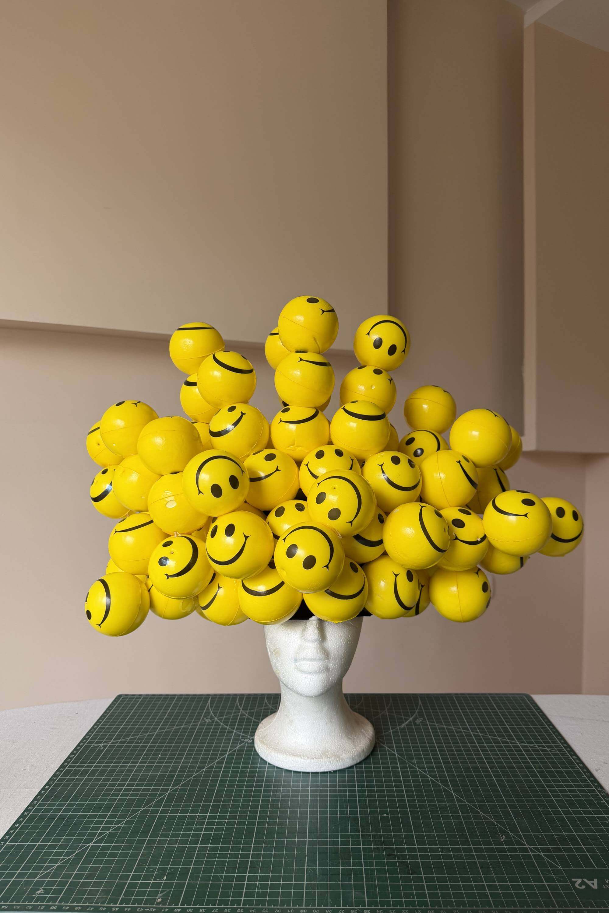 HAPPY GO LUCKY