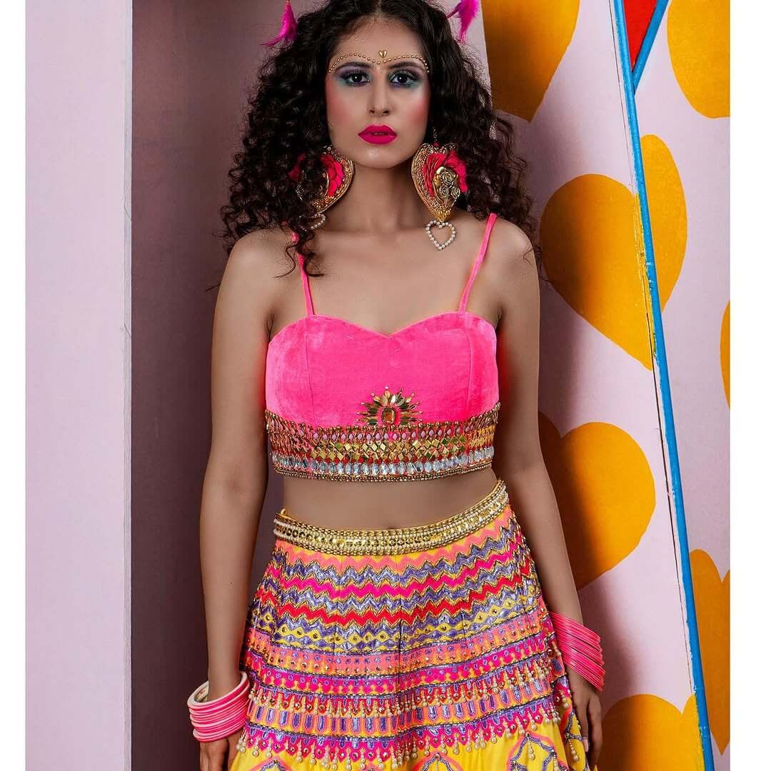 MAHAARU HALDI LEHENGHA