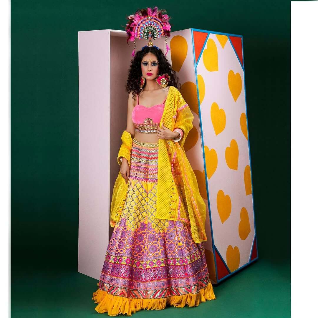 MAHAARU HALDI LEHENGHA