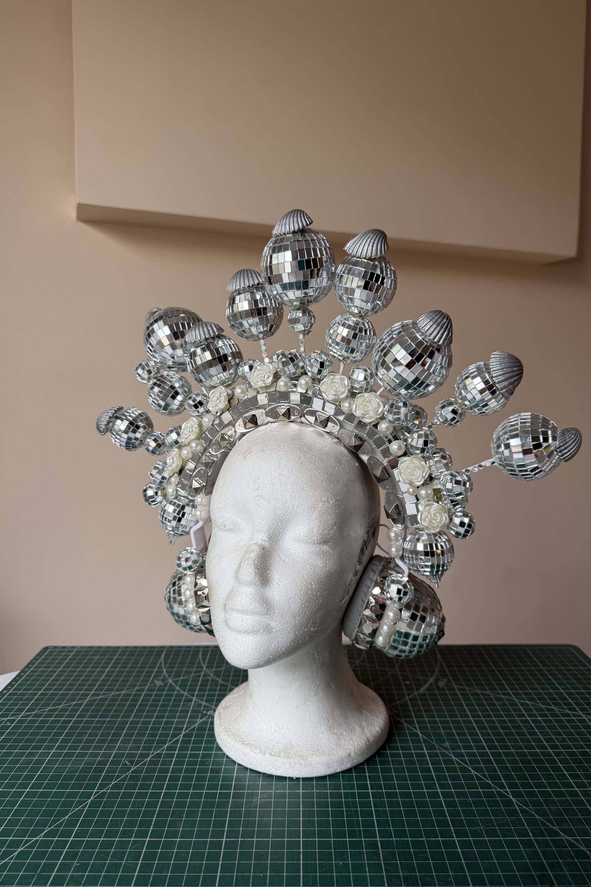 SILVER GLASS LINIGS
