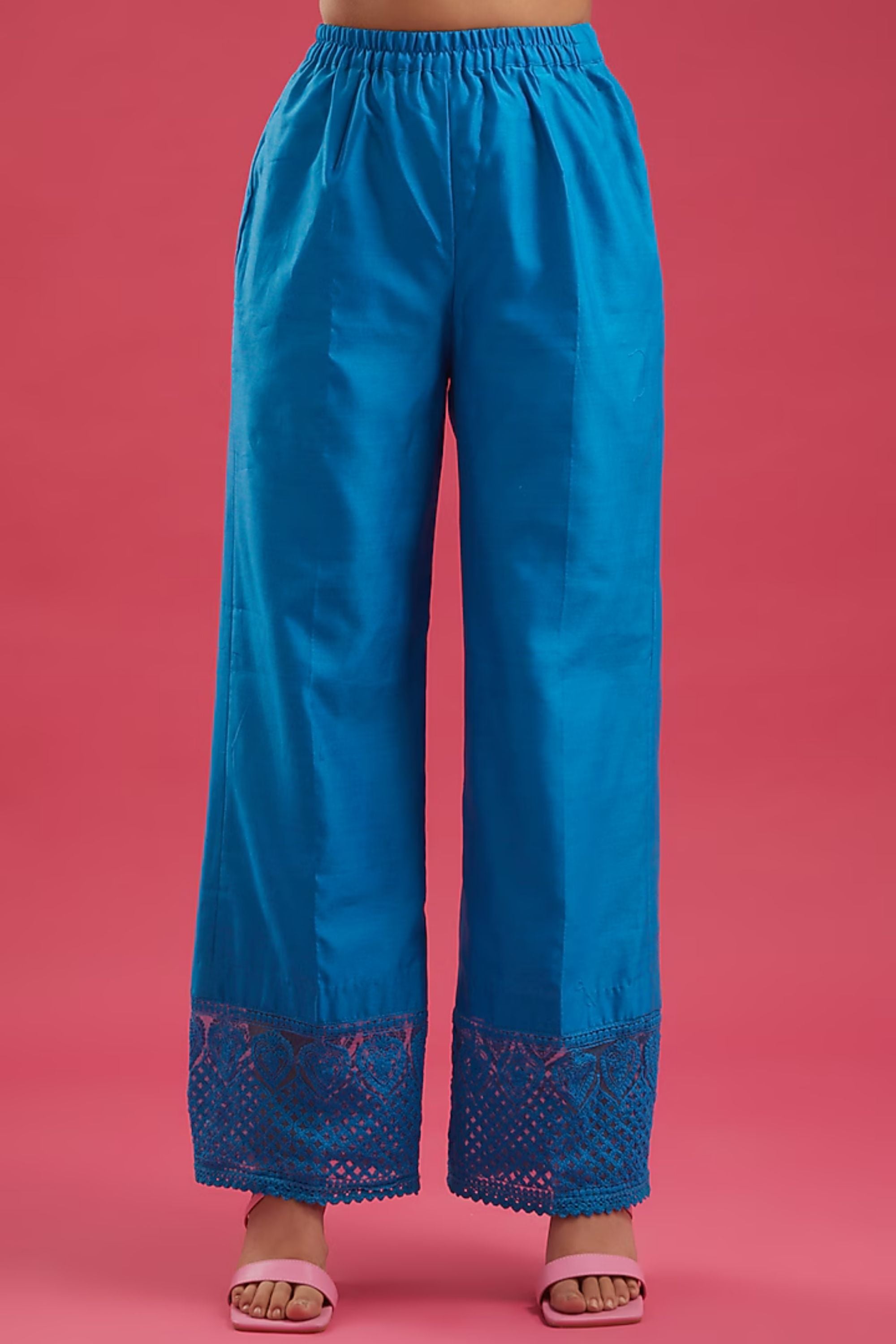 THE NEELA KURTA SET