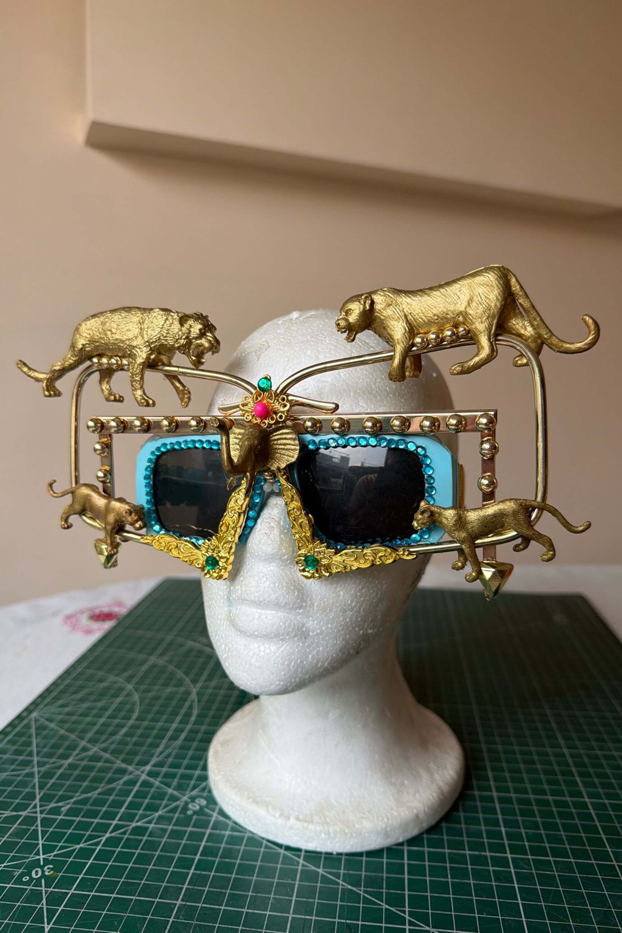 CANDY CIRCUS SUNGLASSES