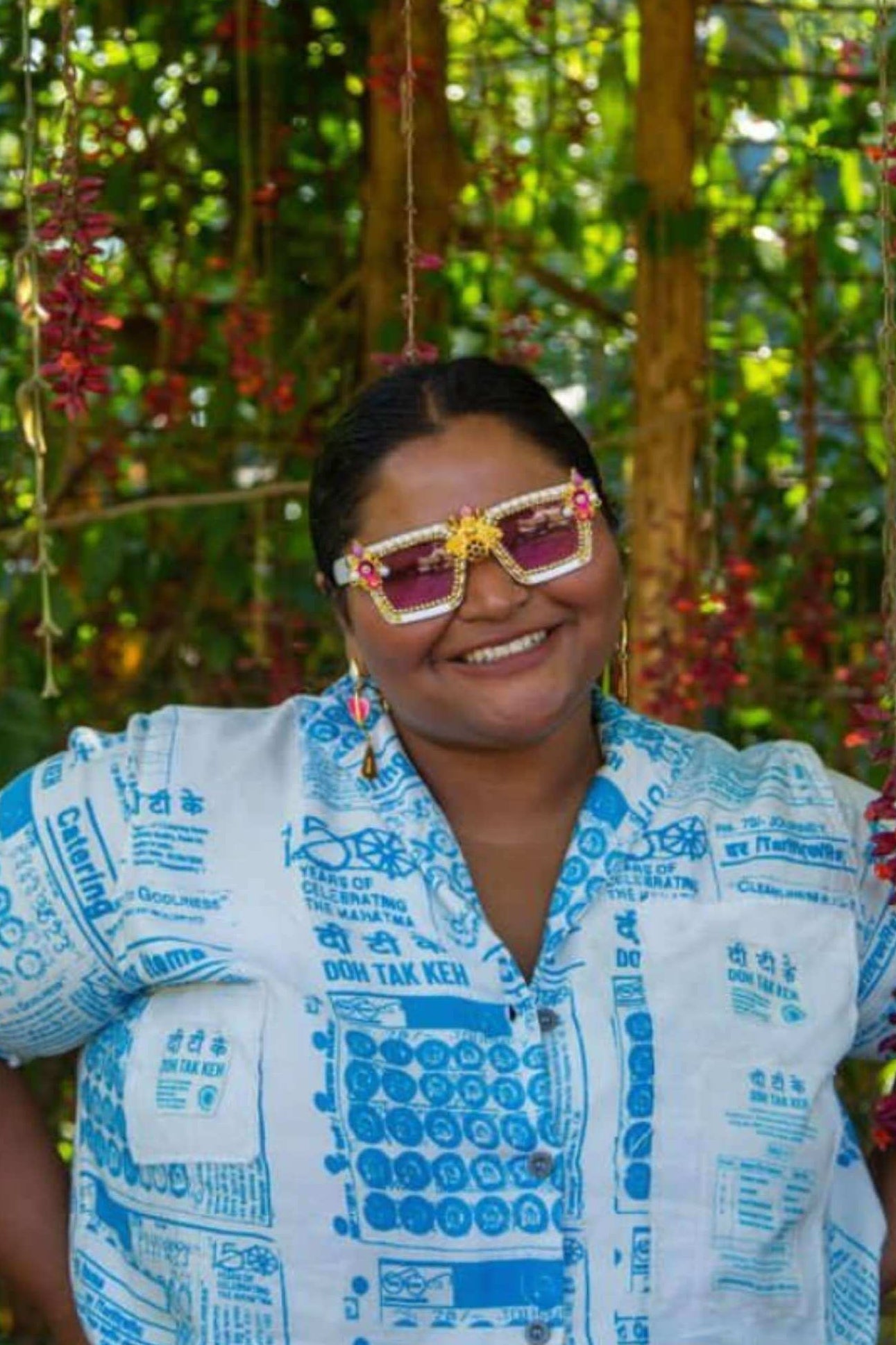EMBROIDERED SUNGLASSES