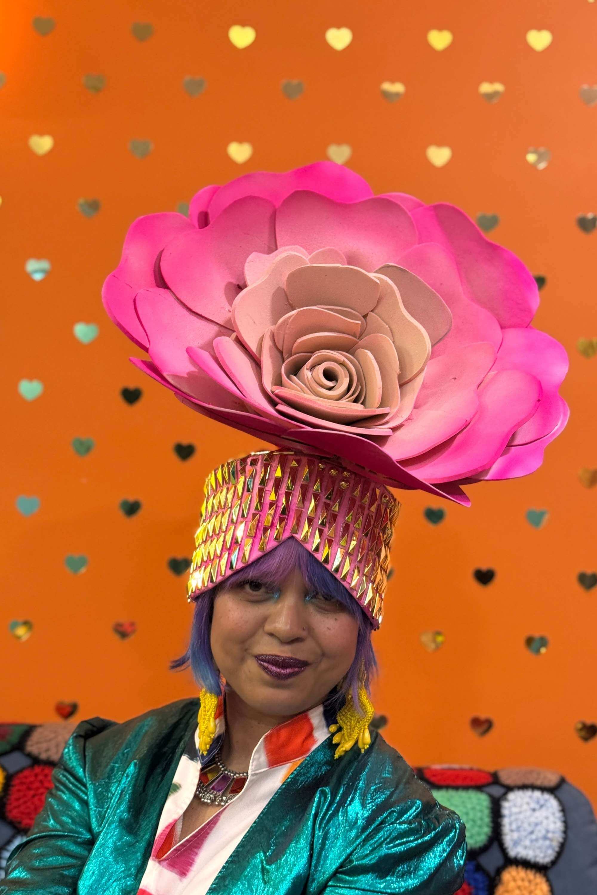 GIANT ROSE HEADGEAR