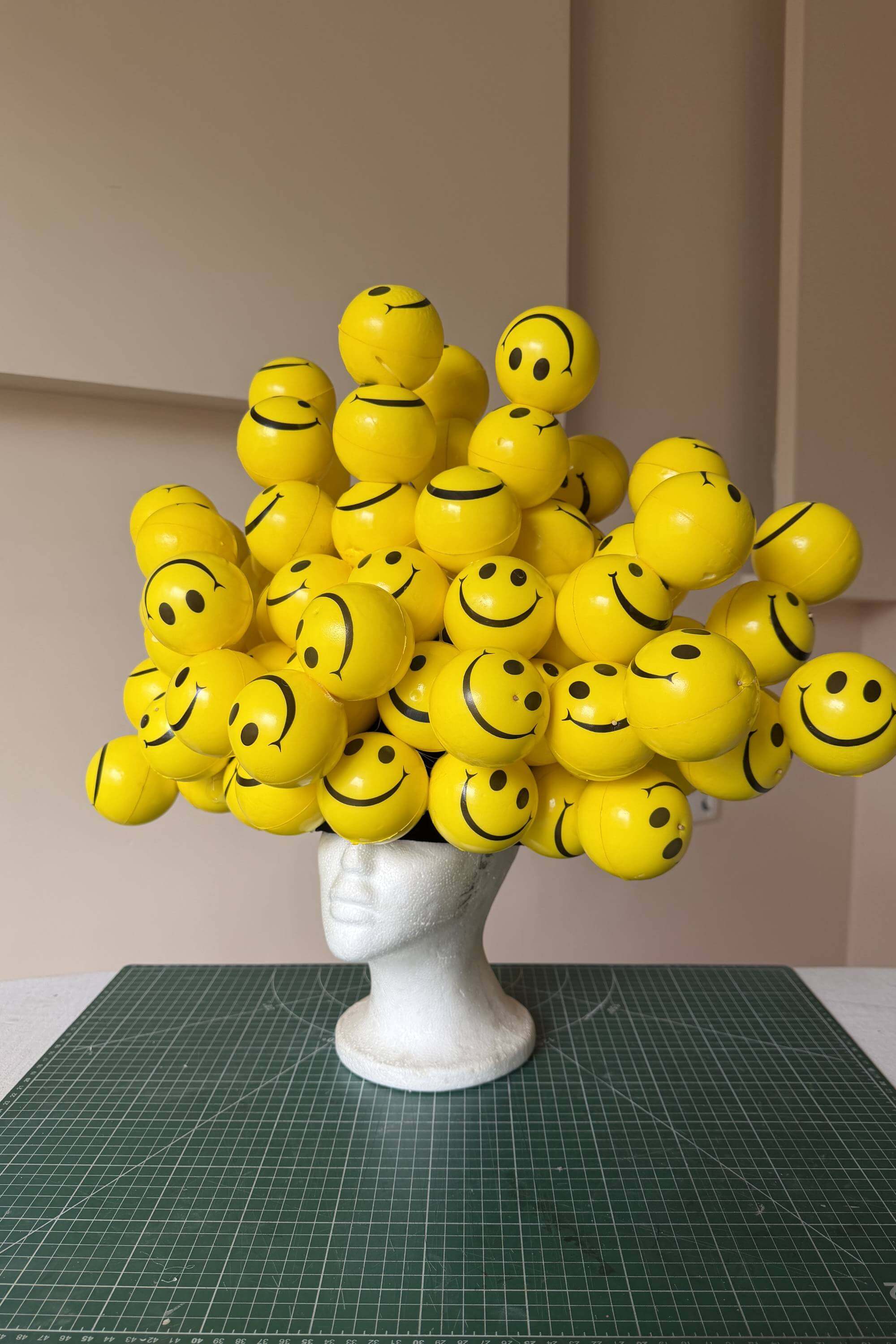 HAPPY GO LUCKY