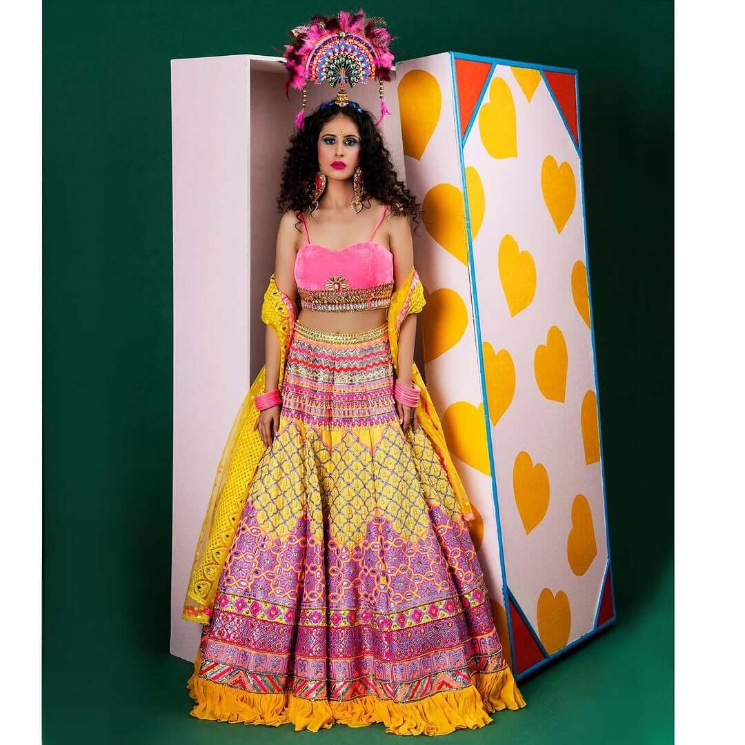 MAHAARU HALDI LEHENGHA