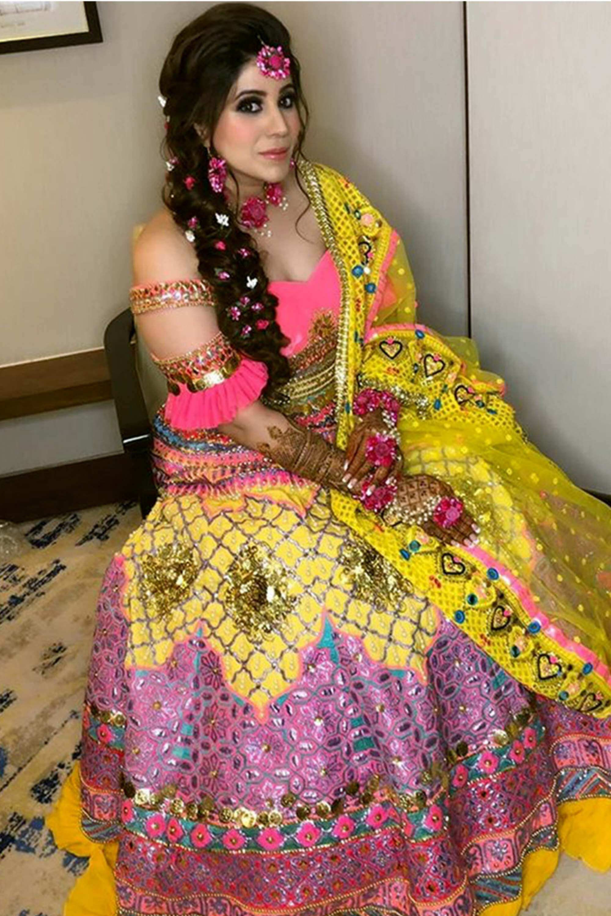 MAHAARU HALDI LEHENGHA