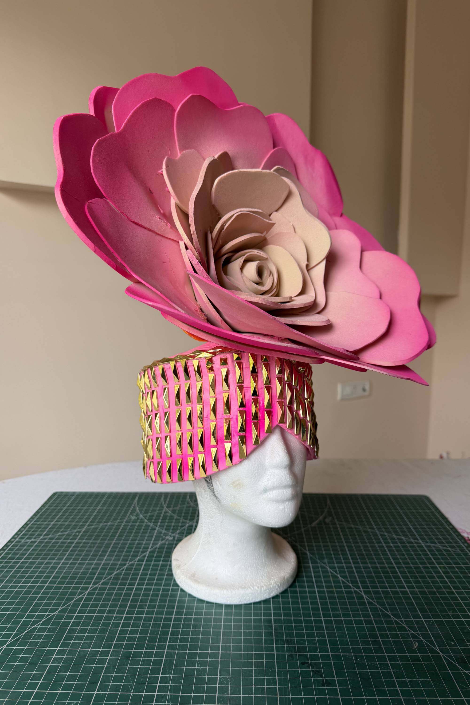 OMBRE GIANT FLORALHEAD