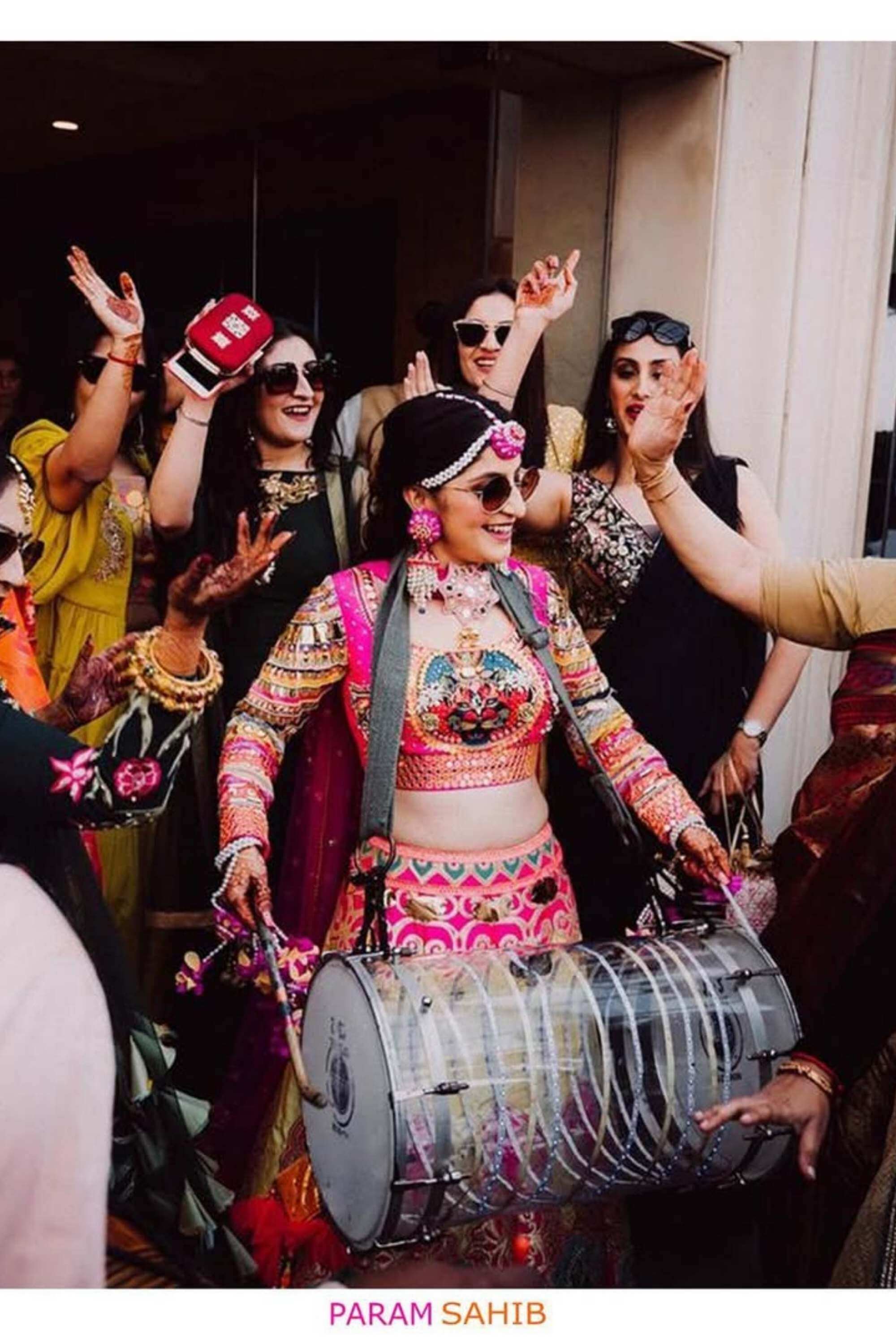 RESHMI PINK MAHAL LEHENGHA