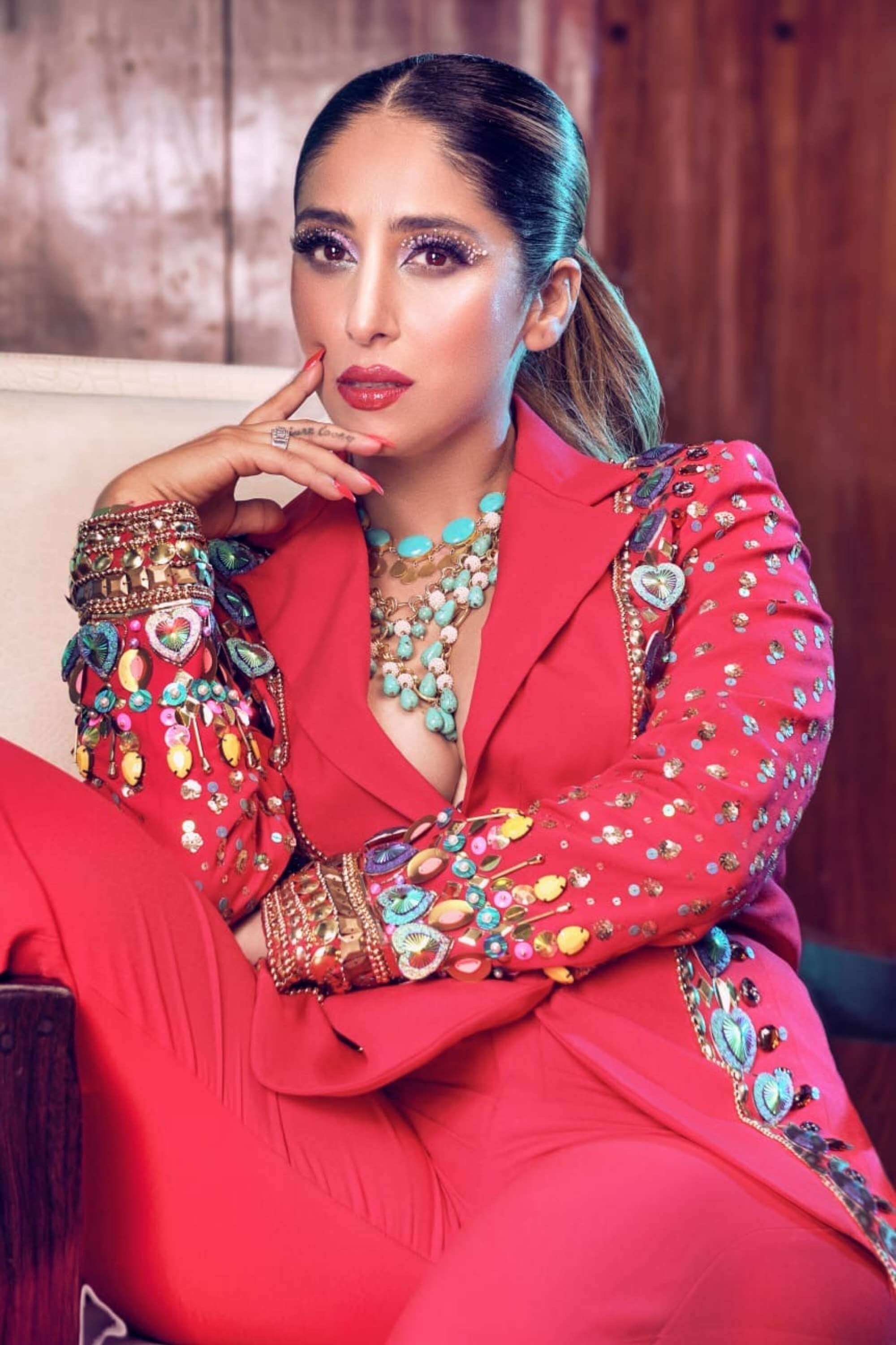 SINDDOR LAL PANT SUIT