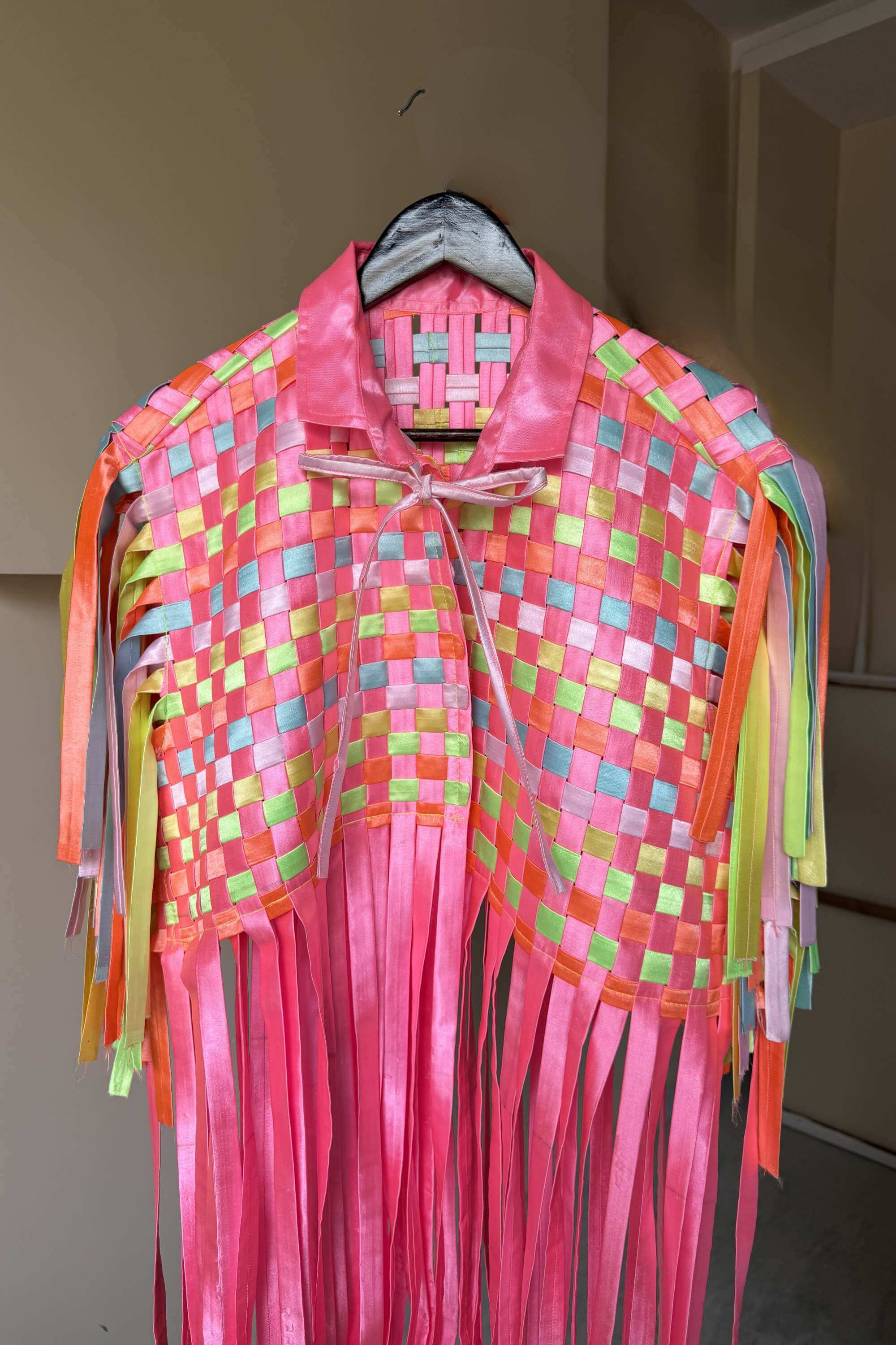 WEAVING SHIRT