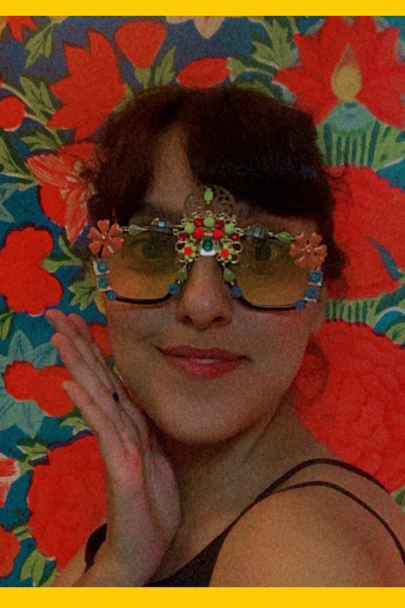 SUNGLASSES